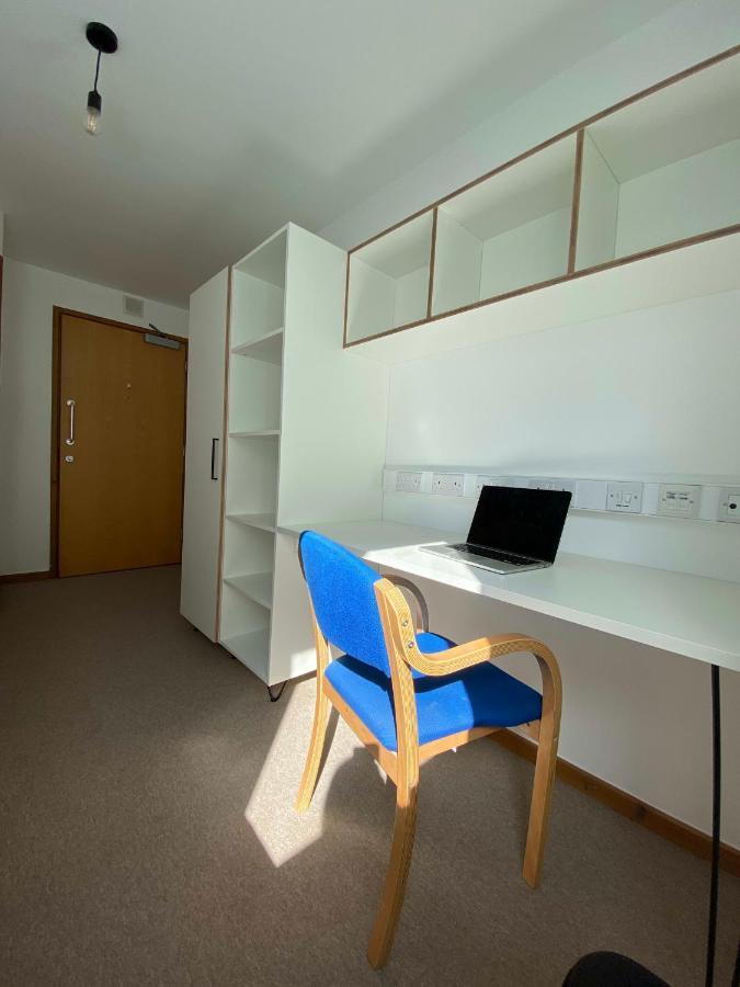 Regency Hall Smart Cheltenham Ensuite Rooms C المظهر الخارجي الصورة