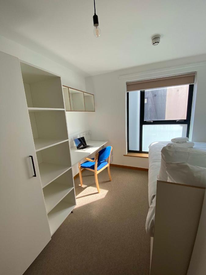 Regency Hall Smart Cheltenham Ensuite Rooms C المظهر الخارجي الصورة