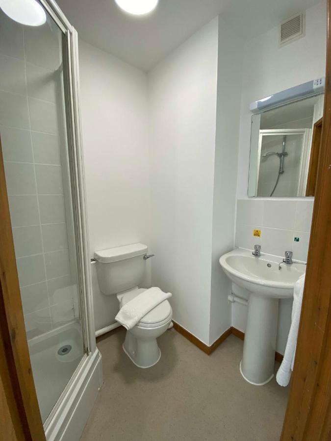 Regency Hall Smart Cheltenham Ensuite Rooms C المظهر الخارجي الصورة