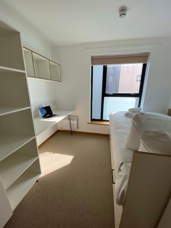 Regency Hall Smart Cheltenham Ensuite Rooms C المظهر الخارجي الصورة